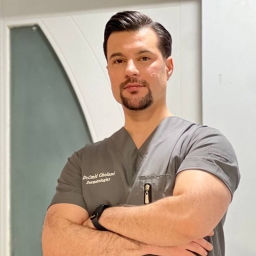 دکتر امید غلامی