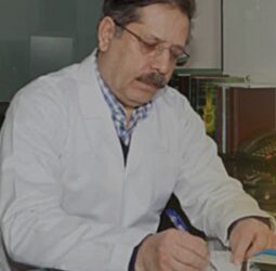 دکتر احمد شکرچی زاده اصفهانی