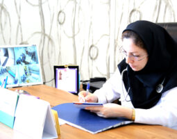 دکتر پریناز کنعانی