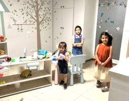 دکتر ساناز طهمورث پور