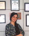 دکتر زینب زینهاری
